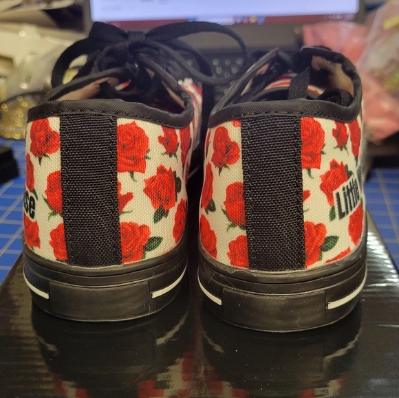 Floral Rose Canvas Sneakers with Black Accents Size 8 (38) - Picture 4 of 13